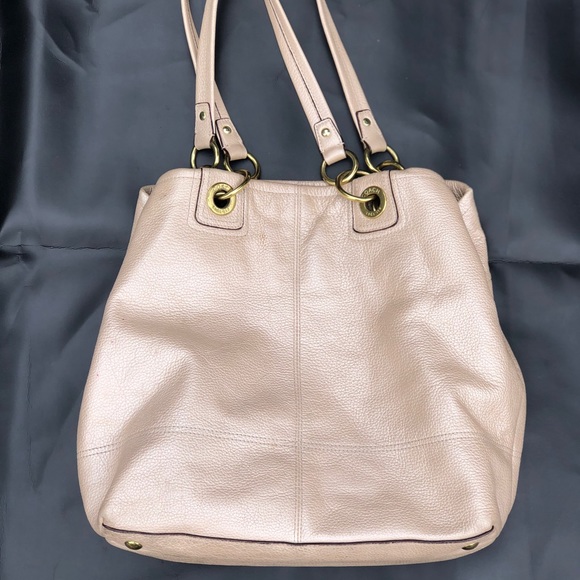 Coach No L1173-F18890 pearlized cream - Picture 5 of 10